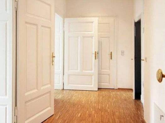 Wohnung zur Miete 885 € 2 Zimmer 81 m² 1. Geschoss frei ab 01.11.2026 Delitzscher Straße 126 Eutritzsch Nord 04129