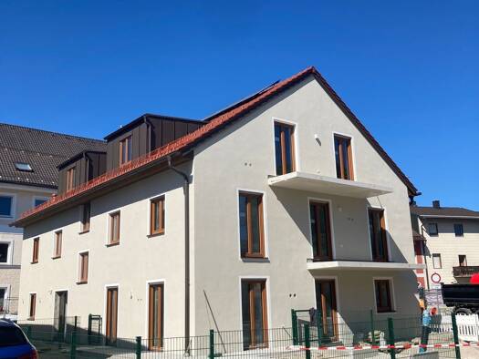 Wohnung zur Miete 1.335 € 1,5 Zimmer 89 m² frei ab 01.09.2026 Schützenstraße 7 b Traunstein 83278