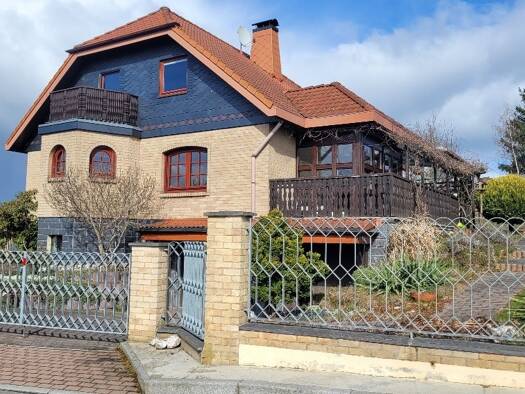 Mehrfamilienhaus zum Kauf 299.000 € 6 Zimmer 158 m² 813 m² Grundstück Arnoldsgrün Schöneck 08261