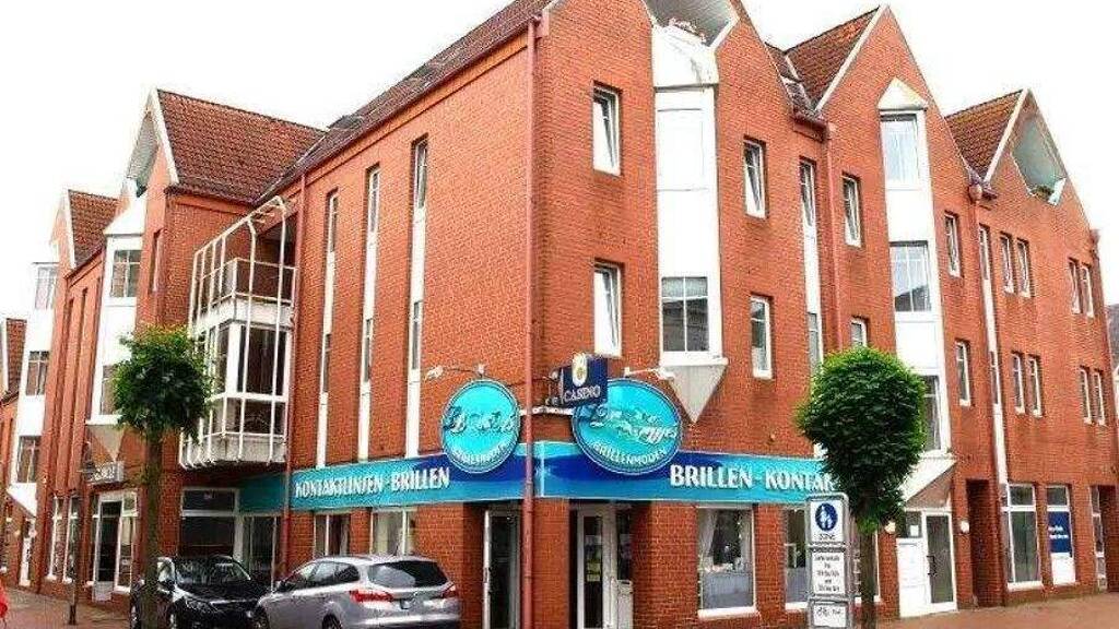 Wohnung zur Miete 750 € 3 Zimmer 101 m² 1. Geschoss Lindenstr. 3 Brake 26919