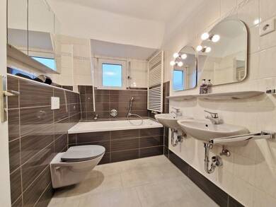 Wohnung zur Miete 470 € 2 Zimmer 64 m² August-Bebel-Straße 38 Merseburg Merseburg 06217