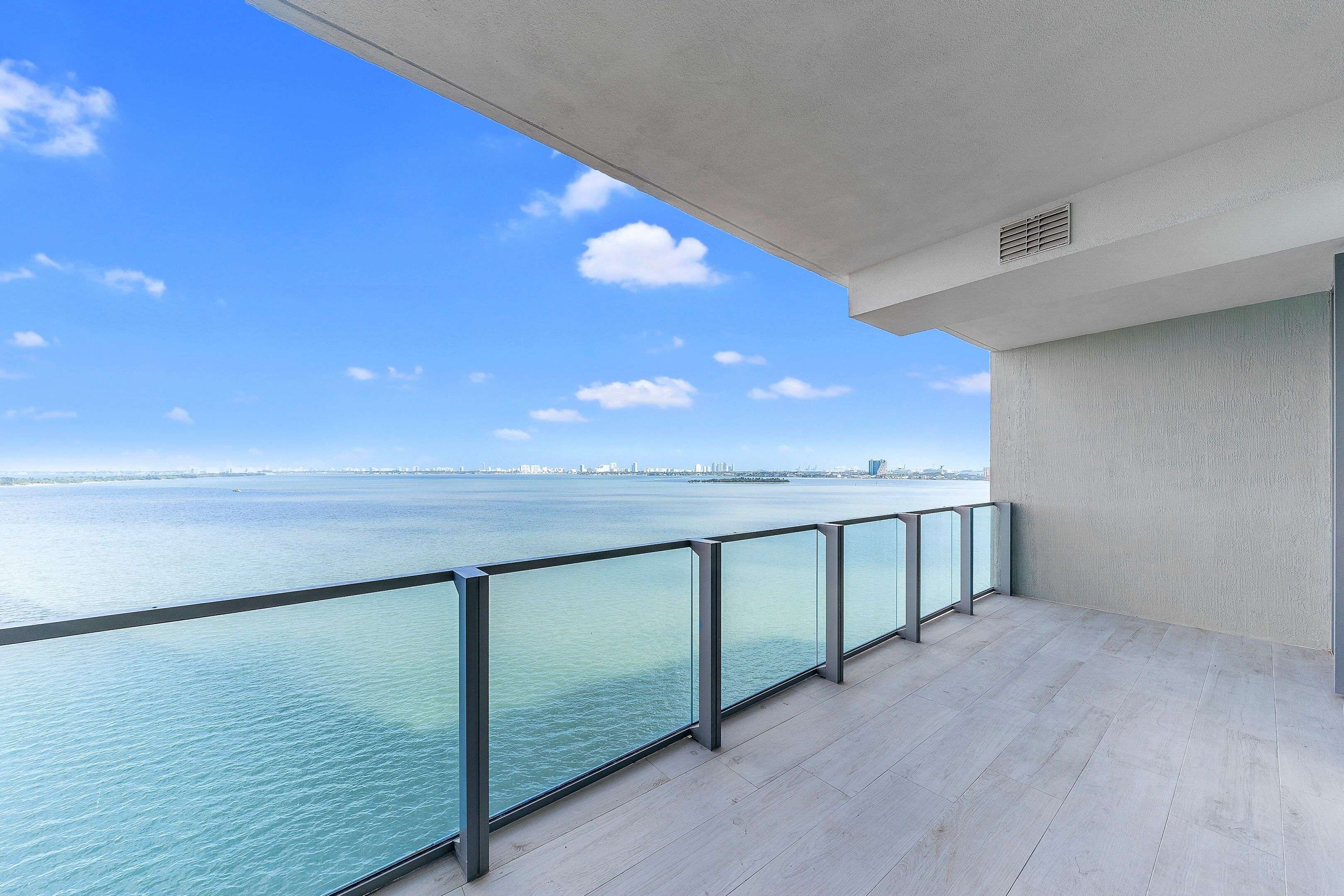 Wohnung zum Kauf provisionsfrei 1.142.765 € 3 Zimmer 114 m²<br/>Wohnfläche Miami 33137