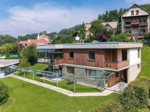 Haus zum Kauf 1.075.000 € 7 Zimmer 330 m² 1.290 m² Grundstück Krumpendorf am Wörthersee 9201