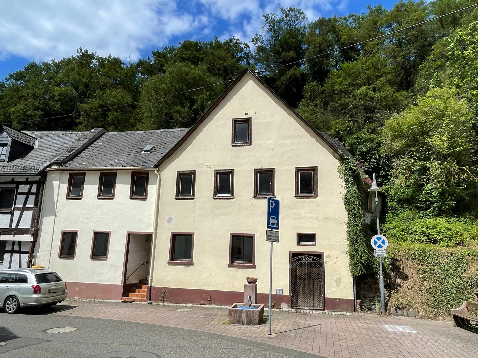 Haus zum Kauf 99.500 € 6 Zimmer 160 m²<br/>Wohnfläche 2.281 m²<br/>Grundstück Bachstraße 19 Wellmich St. Goarshausen 56346