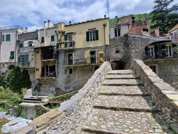 Einfamilienhaus zum Kauf 540.000 € 7 Zimmer 251 m² 80 m² Grundstück Zuccarello 17039