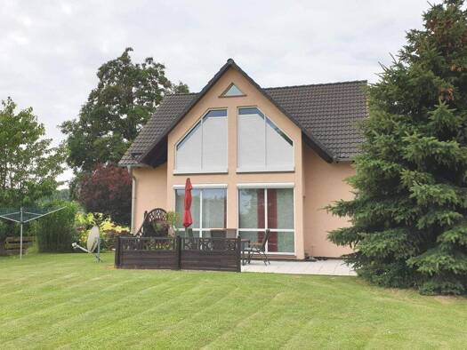 Einfamilienhaus zum Kauf 299.900 € 5 Zimmer 122,4 m² 1.304 m² Grundstück Lommatzsch 01623