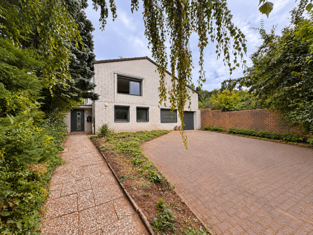 Bungalow zur Miete 1.290 € 6 Zimmer 140 m² 1.200 m² Grundstück frei ab sofort Eichendorffstraße 4 Seesen Seesen 38723
