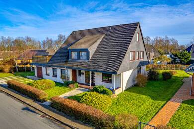 Einfamilienhaus zum Kauf 289.900 € 9 Zimmer 194,3 m² 709 m² Grundstück Tönning 25832