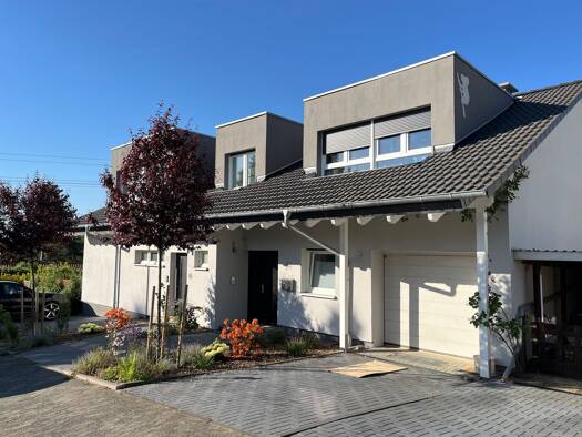 Wohnung zur Miete 2.200 € 4 Zimmer 135 m² Geschoss EG/2 frei ab 01.01.2027 Altenhain Bad Soden 65812
