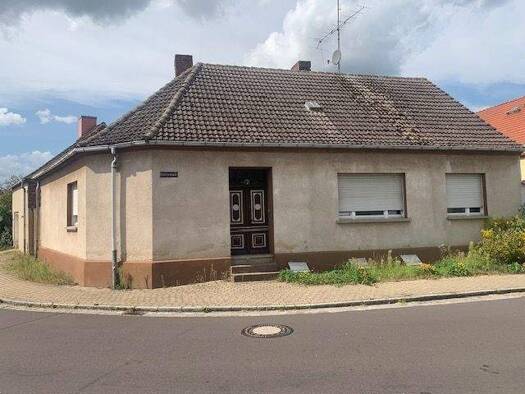 Einfamilienhaus zum Kauf 68.000 € 100 m² 712 m² Grundstück Görzke 14828