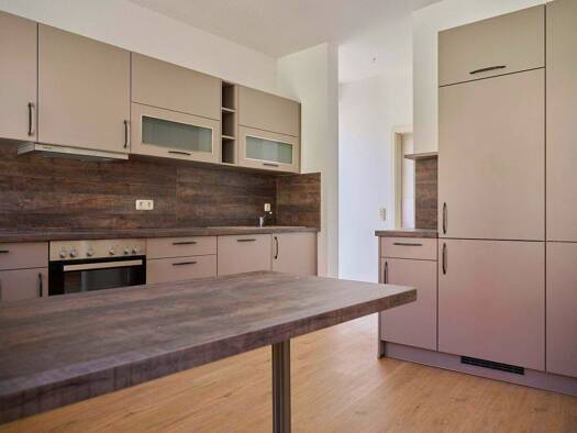 Wohnung zur Miete 720 € 4 Zimmer 90 m² 1. Geschoss frei ab sofort Rosmarinstraße 28 Oschatz Oschatz 04758