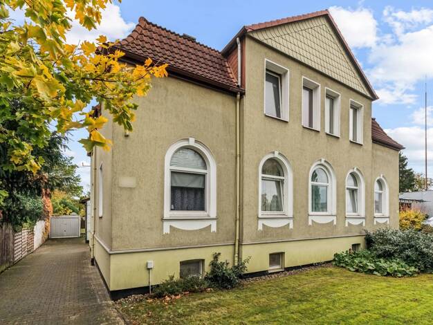 Mehrfamilienhaus zum Kauf 499.000 € 10 Zimmer 263 m² 1.559 m² Grundstück Alt-Langenhagen Langenhagen 30853