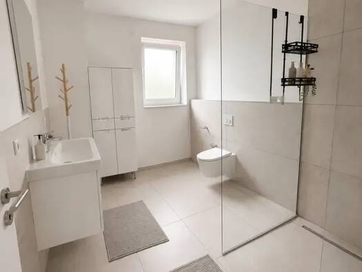 Doppelhaushälfte zur Miete 3.050 € 5 Zimmer 184 m² 238 m² Grundstück frei ab 01.10.2026 Hochstadt Maintal 63477