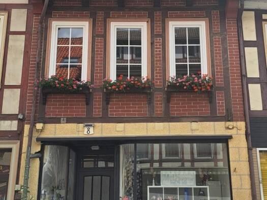 Reihenmittelhaus zum Kauf 176.000 € 8 Zimmer 176 m² 150 m² Grundstück Bad Gandersheim 37581