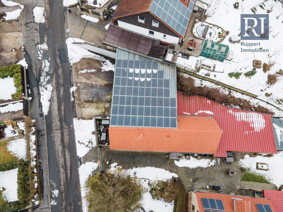 Immobilie in Obernbreit - Gewerbeobjekt mit vielseitiger Nutzung und großem Grundstück - Bild 0