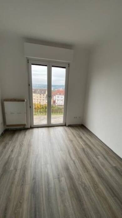 Wohnung zur Miete 430 € 2 Zimmer 55 m² 4. Geschoss frei ab sofort Paralellstraße 18 Rußhütte Saarbrücken 66113