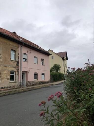 Haus zum Kauf 19.900 € 5 Zimmer frei ab sofort Aumaische Str. 9 Triptis Triptis 07819