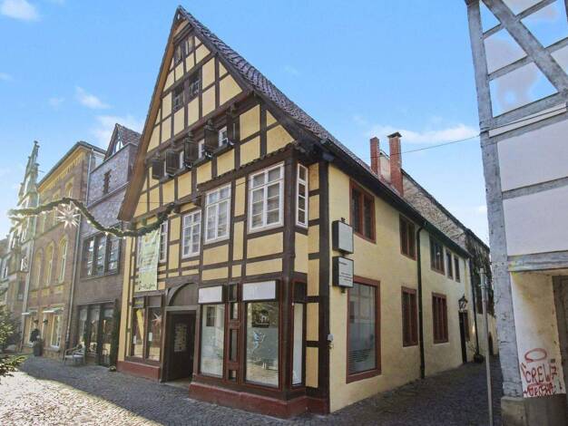 Mehrfamilienhaus zum Kauf 749.000 € 7 Zimmer 529,8 m² 317 m² Grundstück Lemgo 32657