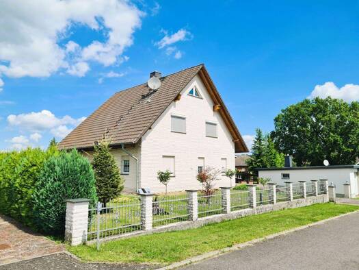 Einfamilienhaus zum Kauf 319.000 € 6 Zimmer 160 m² 941 m² Grundstück Hinter der Schule 1 Velsdorf 39359