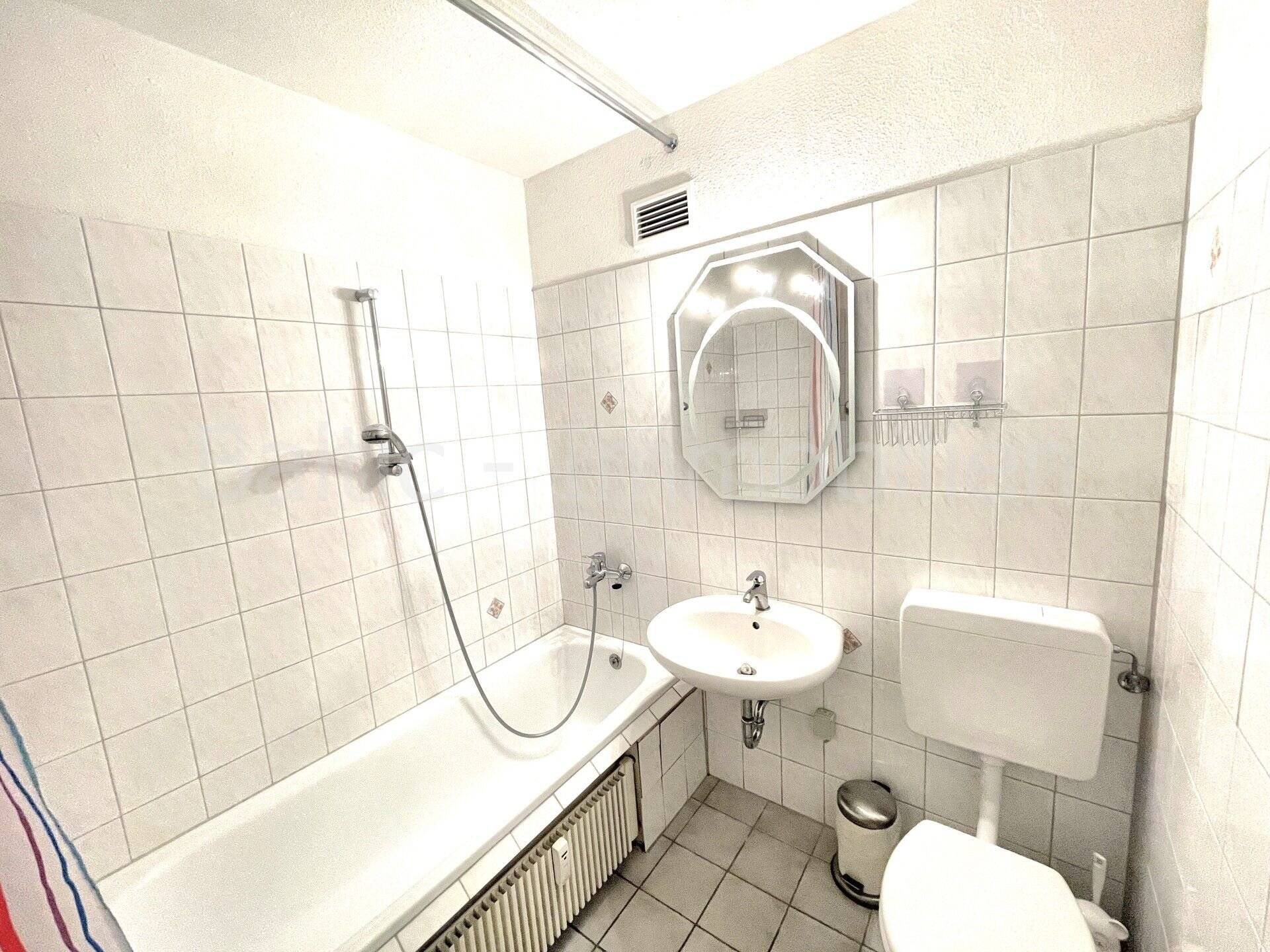 Wunderschöne Ferienwohnung mit seitlichem Meerblick! – Sierksdorf – Vorschaubild 7