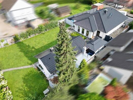 Bungalow zur Miete 2.500 € 3 Zimmer 142 m² 1.446 m² Grundstück frei ab 01.04.2026 Holtrup Porta Westfalica 32457