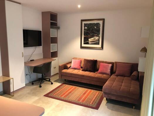 Wohnung zur Miete 1.300 € 1 Zimmer 30 m² frei ab sofort Ingolstadt Ingolstadt 85051