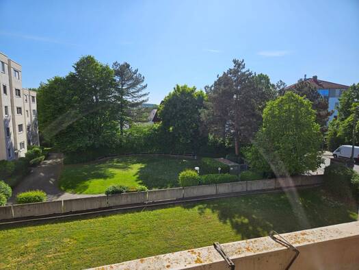 Wohnung zur Miete 975 € 3,5 Zimmer 80 m² Geschoss 2/4 frei ab sofort Oberasbach 90522