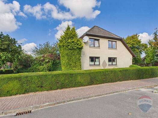 Einfamilienhaus zum Kauf 395.000 € 8 Zimmer 197 m² 764 m² Grundstück frei ab sofort Wilster 25554