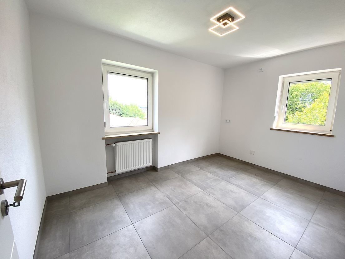 Wohnung zum Kauf provisionsfrei 319.000 € 4 Zimmer 94 m²<br/>Wohnfläche 3.<br/>Geschoss ab sofort<br/>Verfügbarkeit Vilsbiburg Vilsbiburg 84137