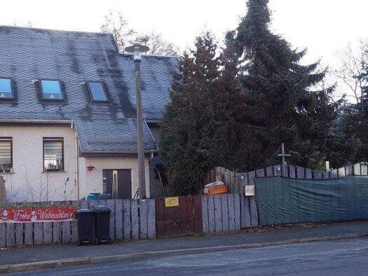 Doppelhaushälfte zum Kauf provisionsfrei 154.000 € 5 Zimmer 90,7 m² 1.036 m² Grundstück Freiberg 09599