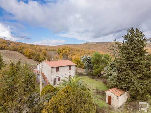 Haus zum Kauf 270.000 € 2 Zimmer 300 m² 280.000 m² Grundstück Manciano