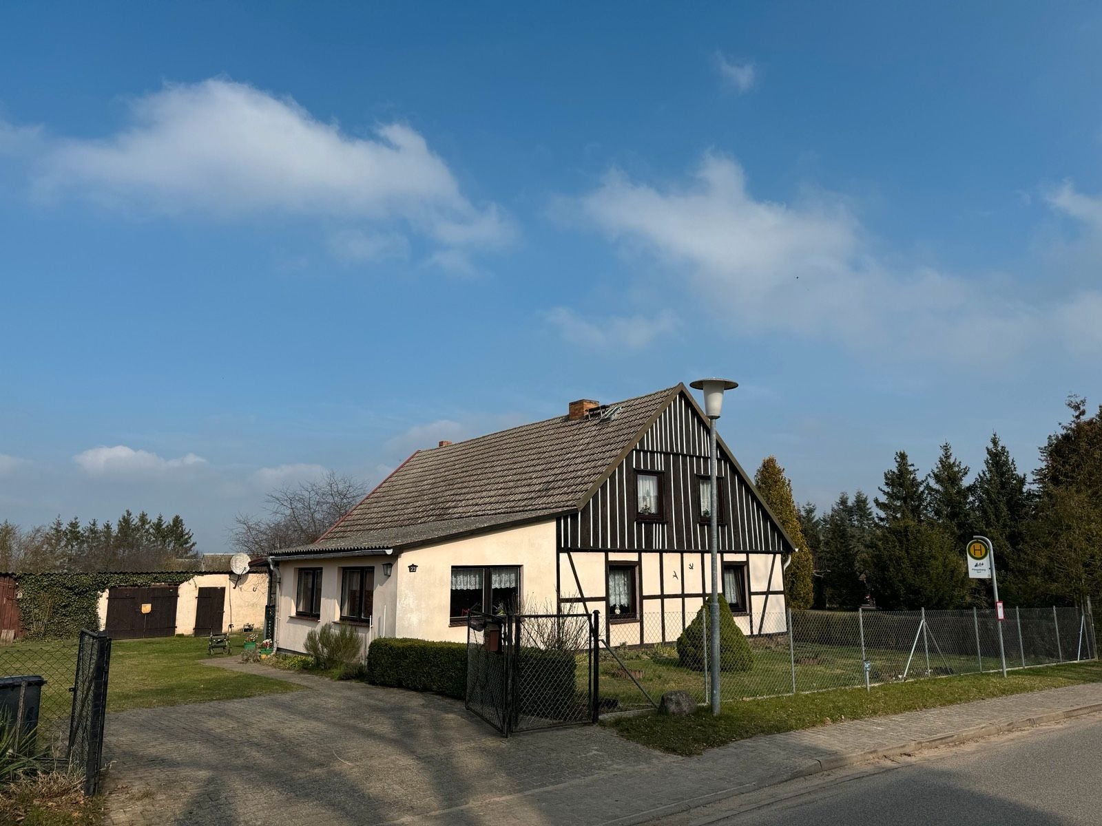 Einfamilienhaus zum Kauf provisionsfrei 190.000 € 4 Zimmer 134 m²<br/>Wohnfläche 2.749 m²<br/>Grundstück Flieth-Stegelitz 17268