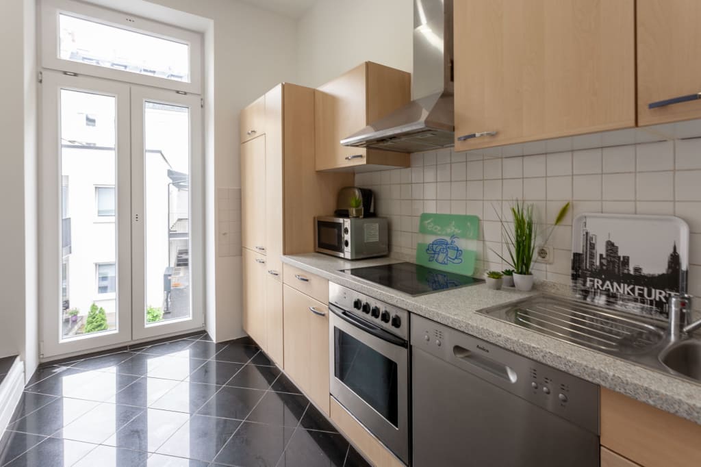 Wohnung zur Miete Wohnen auf Zeit 1.300 € 2 Zimmer 45 m²<br/>Wohnfläche 02.06.2025<br/>Verfügbarkeit Heidestraße Nordend - Ost Frankfurt am Main 60316