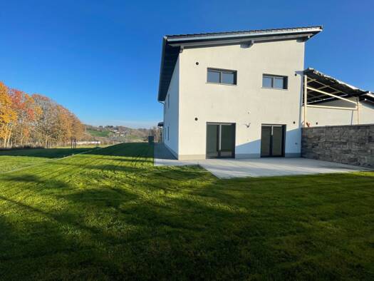 Wohnung zur Miete 880 € 3 Zimmer 90 m² frei ab 01.01.2027 Vilshofen Vilshofen an der Donau 94474