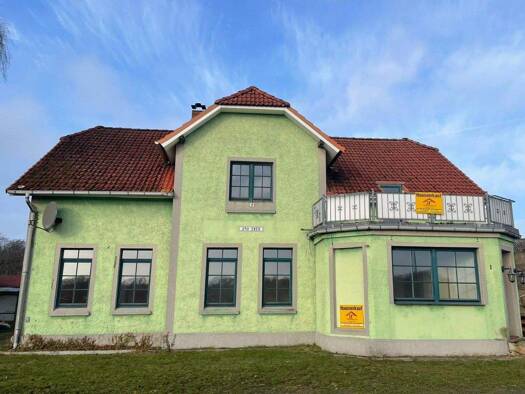 Einfamilienhaus zum Kauf 182.000 € 10 Zimmer 225 m² 940 m² Grundstück frei ab sofort Sülze 1 Conow Malliß 19294