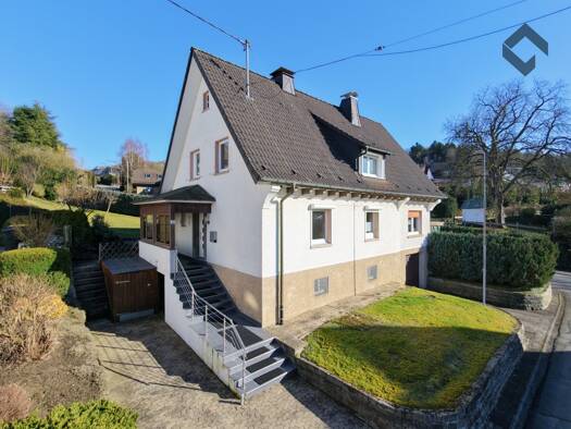 Haus zum Kauf provisionsfrei 319.500 € 5 Zimmer 167,4 m² 721 m² Grundstück Grevenbrück Lennestadt 57368