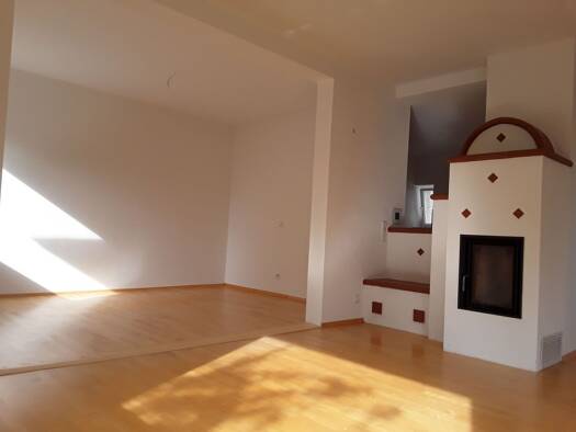 Wohnung zur Miete 1.390 € 3 Zimmer 100 m² Geschoss 1/3 frei ab 01.10.2026 Innenstadt Aschaffenburg 63739