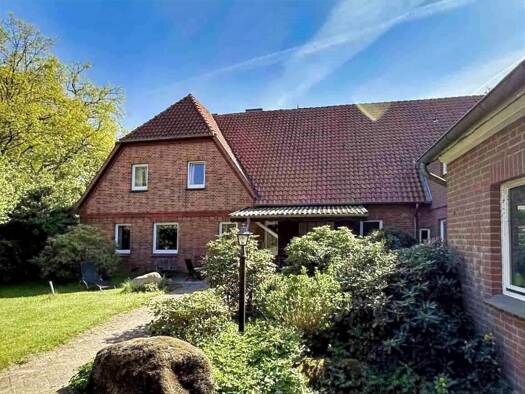 Mehrfamilienhaus zum Kauf 589.000 € 10 Zimmer 320 m² 5.090 m² Grundstück Beedenbostel 29355