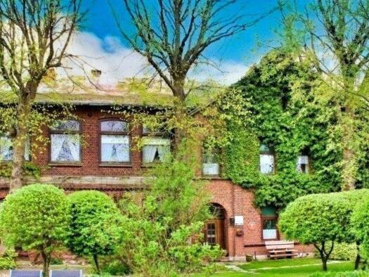 Einfamilienhaus zum Kauf 738.000 € 16 Zimmer 525 m² 3.130 m² Grundstück Kaiser-Wilhelm-Koog 25709