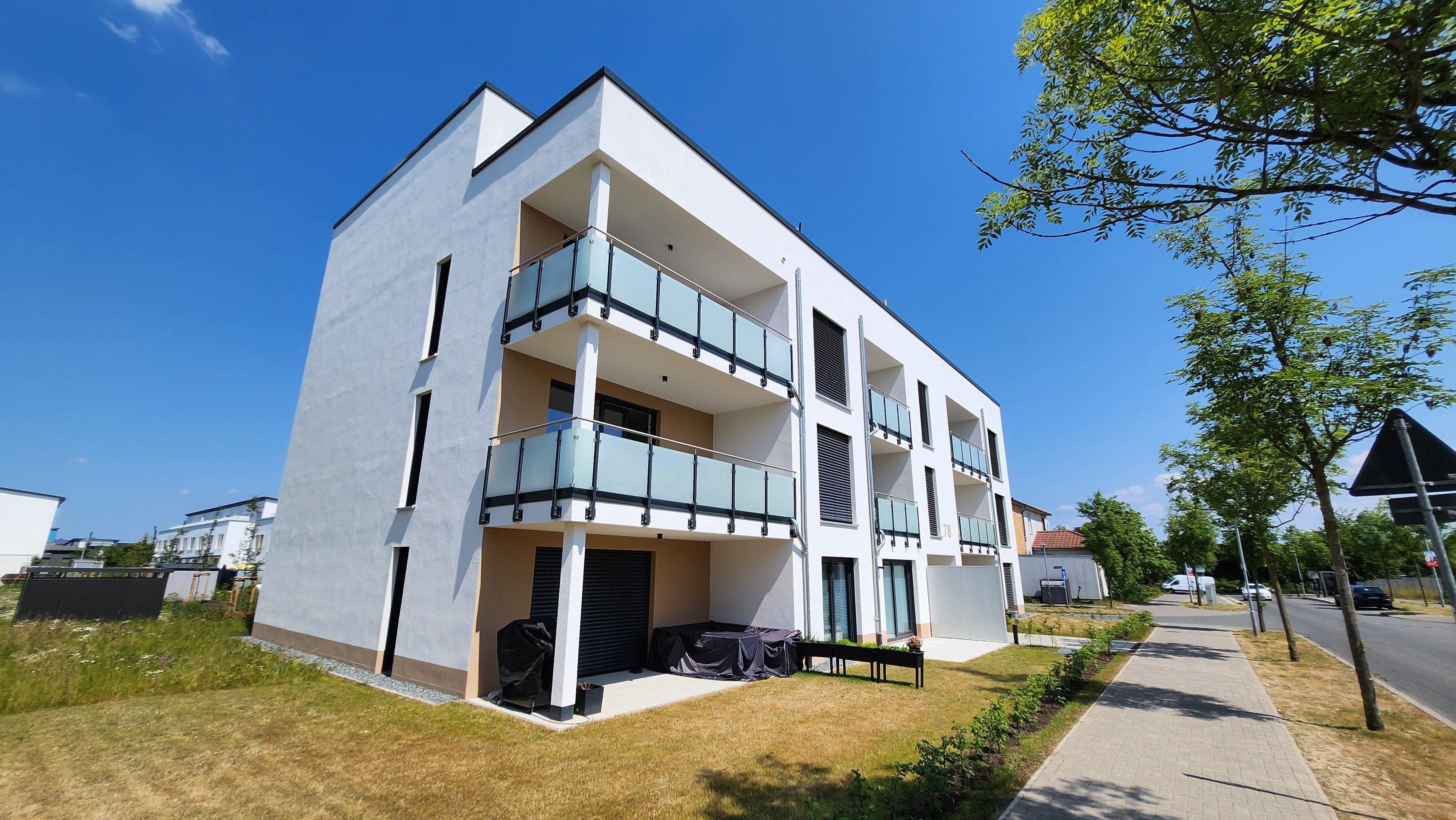 Terrassenwohnung zur Miete 924 € 3 Zimmer 84 m²<br/>Wohnfläche EG<br/>Geschoss 01.03.2025<br/>Verfügbarkeit Ziegelseestraße 78 Werdervorstadt Schwerin 19055