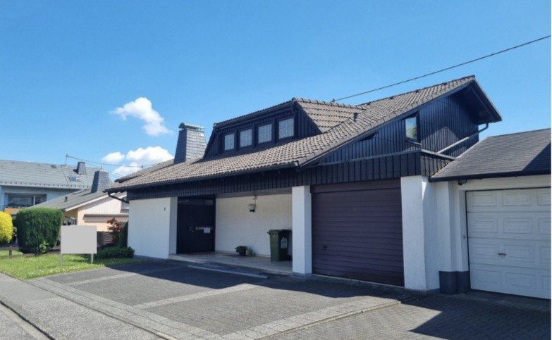 Einfamilienhaus zum Kauf 320.000 € 9 Zimmer 230 m²<br/>Wohnfläche 590 m²<br/>Grundstück ab sofort<br/>Verfügbarkeit Bad Marienberg Bad Marienberg 56470