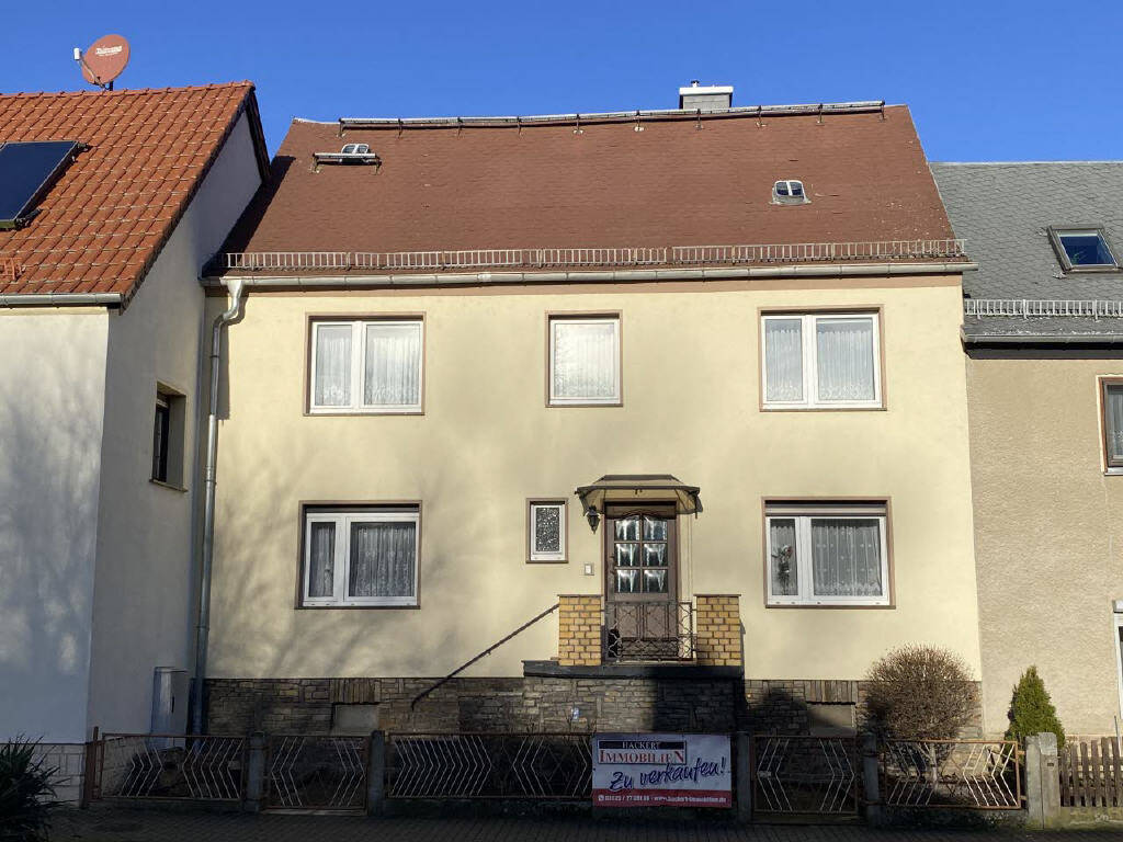 Reihenmittelhaus zum Kauf 79.000 € 4 Zimmer 100 m²<br/>Wohnfläche 210 m²<br/>Grundstück Strehla Strehla 01616