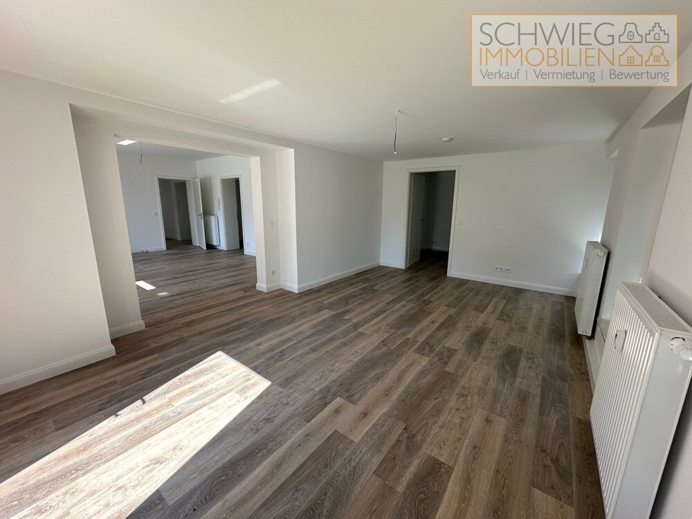 Wohnung zum Kauf 352.000 € 4 Zimmer 117 m²<br/>Wohnfläche EG<br/>Geschoss Stadtmitte Cottbus 03046