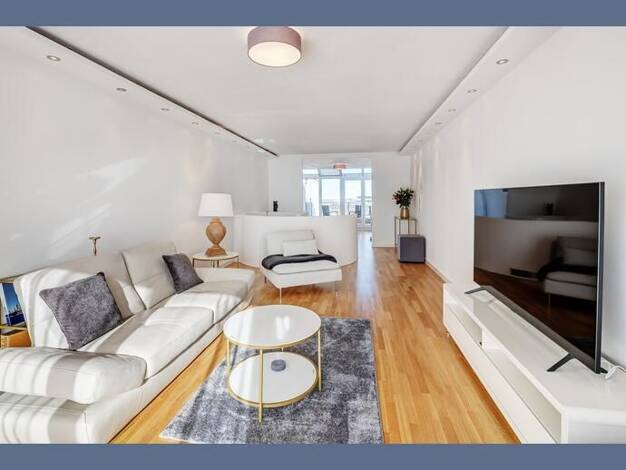 Wohnung zur Miete auf Zeit 3.750 € 4 Zimmer 125 m² Milbertshofen-Am Hart München 80809