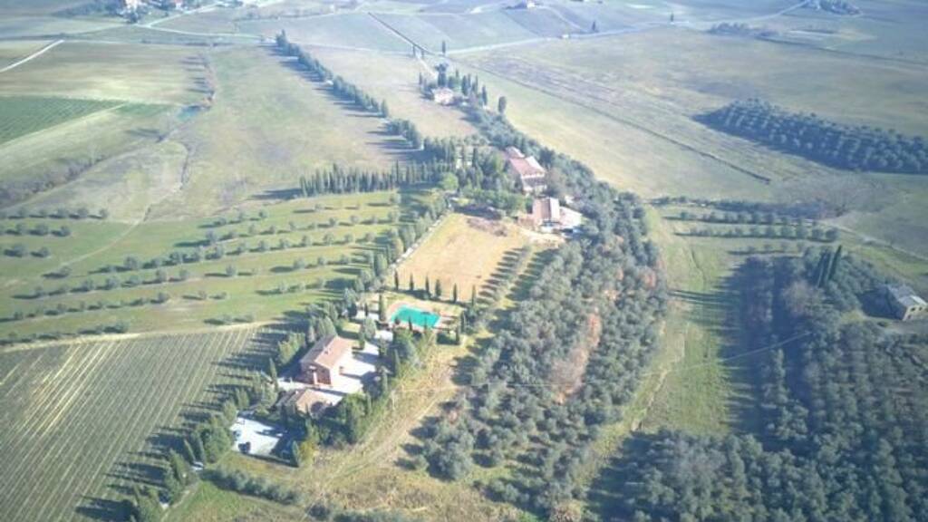 Weingut zum Kauf 10.500.000 € 3.000 m² 960.000 m² Grundstück Montepulciano 53045