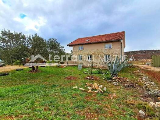 Haus zum Kauf 370.000 € 3 Zimmer 100 m² Šibenik