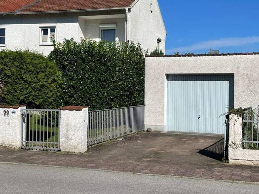 Haus zum Kauf 380.000 € 5 Zimmer 95 m² 680 m² Grundstück frei ab 01.01.2026 Plattling 94447