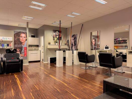 Laden zur Miete 900 € 2 Zimmer 54,5 m² Verkaufsfläche Haar 85540