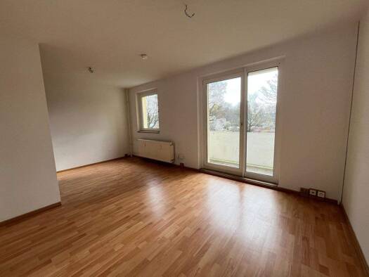 Wohnung zur Miete 290 € 2 Zimmer 50 m² frei ab sofort Am Stadtpark 26 Helbersdorf Chemnitz 09120