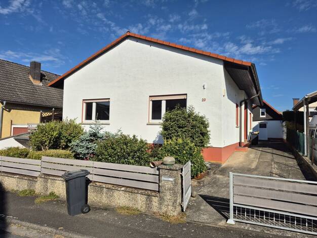 Bungalow zum Kauf 449.000 € 5 Zimmer 118 m² 626 m² Grundstück Klein-Karben Karben 61184
